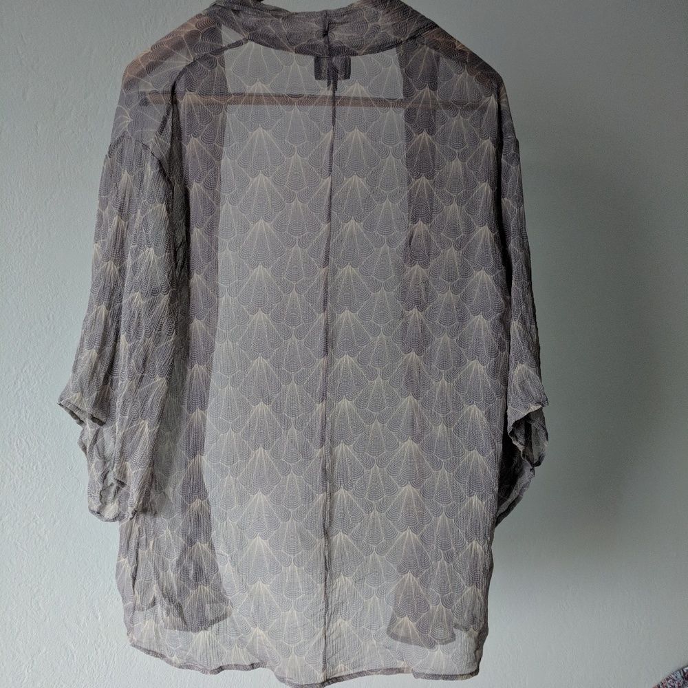 Silk gray kimono top